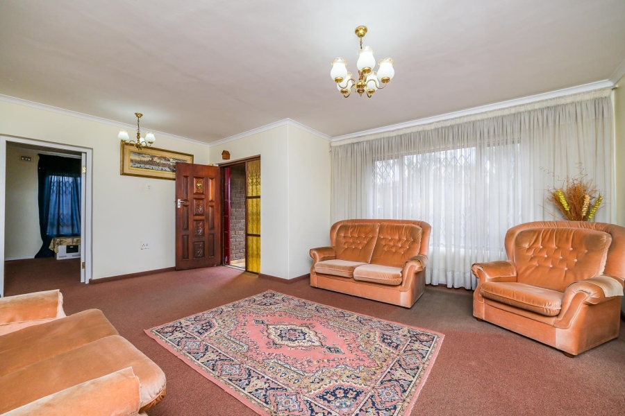 4 Bedroom Property for Sale in Havenside KwaZulu-Natal