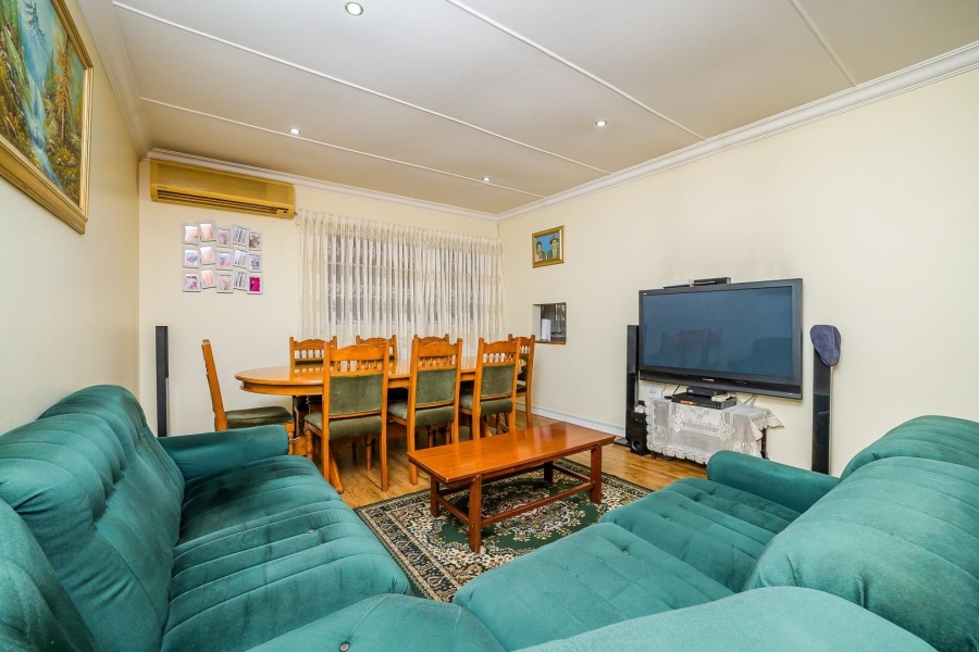 4 Bedroom Property for Sale in Havenside KwaZulu-Natal