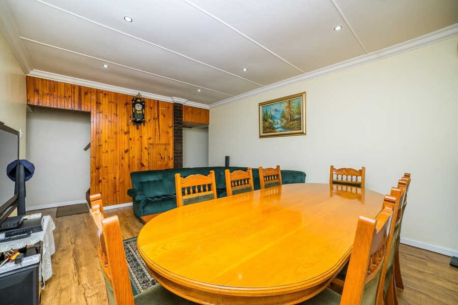 4 Bedroom Property for Sale in Havenside KwaZulu-Natal