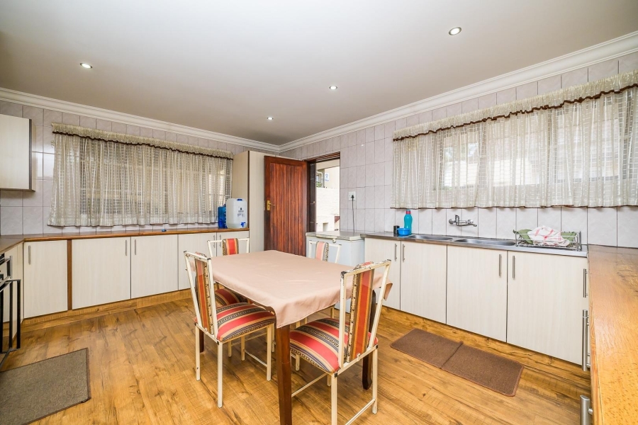 4 Bedroom Property for Sale in Havenside KwaZulu-Natal