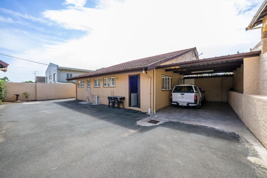 4 Bedroom Property for Sale in Havenside KwaZulu-Natal
