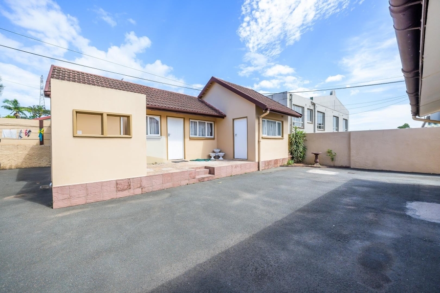 4 Bedroom Property for Sale in Havenside KwaZulu-Natal