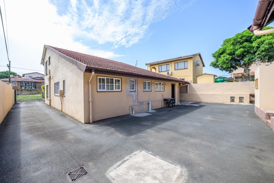 4 Bedroom Property for Sale in Havenside KwaZulu-Natal