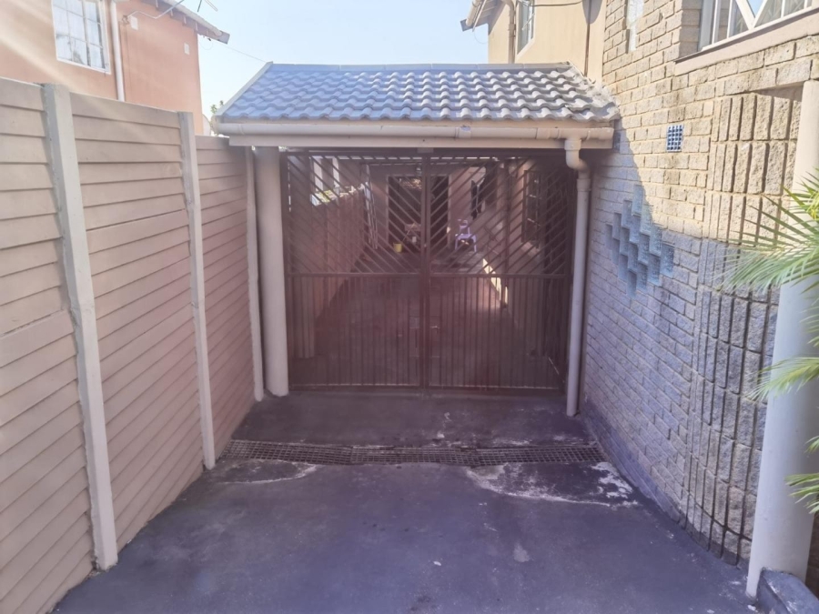 3 Bedroom Property for Sale in Woodhurst KwaZulu-Natal