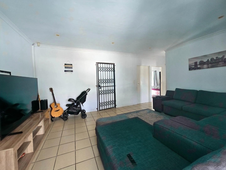 6 Bedroom Property for Sale in Malvern KwaZulu-Natal