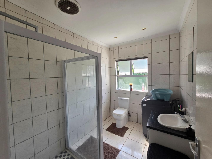6 Bedroom Property for Sale in Malvern KwaZulu-Natal