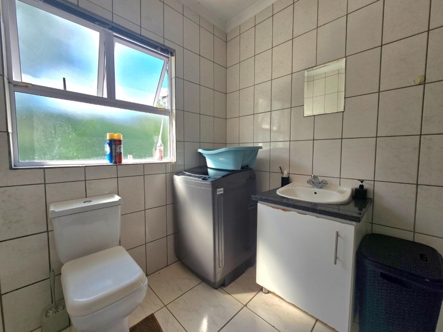 6 Bedroom Property for Sale in Malvern KwaZulu-Natal