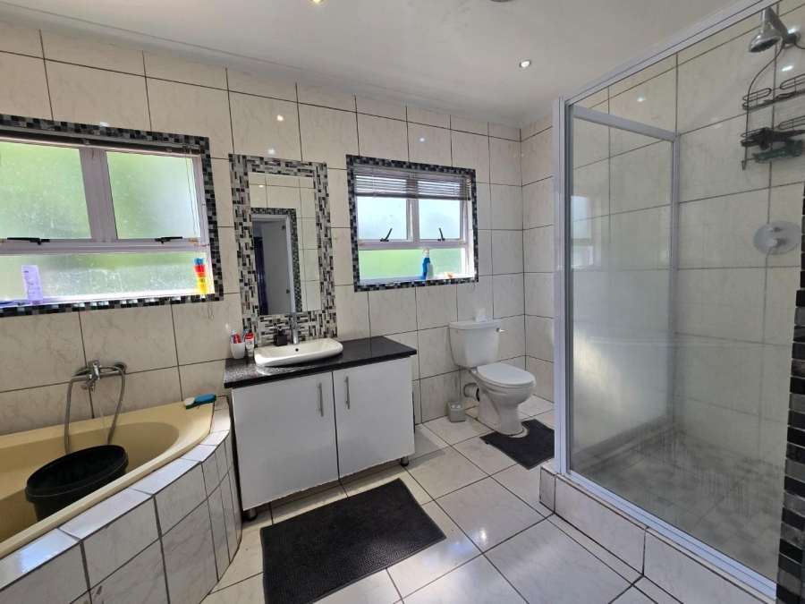 6 Bedroom Property for Sale in Malvern KwaZulu-Natal