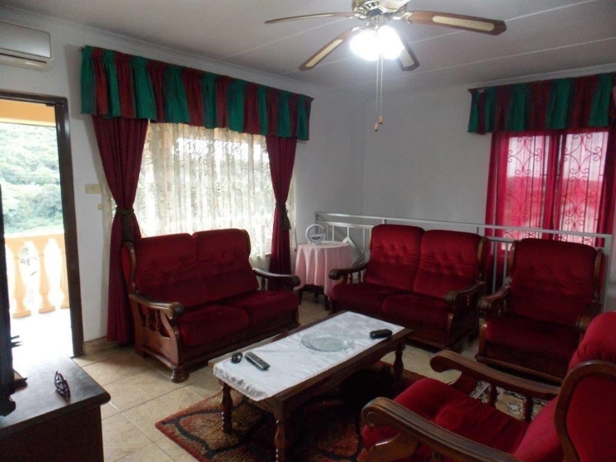 5 Bedroom Property for Sale in Kharwastan KwaZulu-Natal