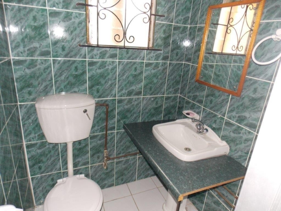 5 Bedroom Property for Sale in Kharwastan KwaZulu-Natal