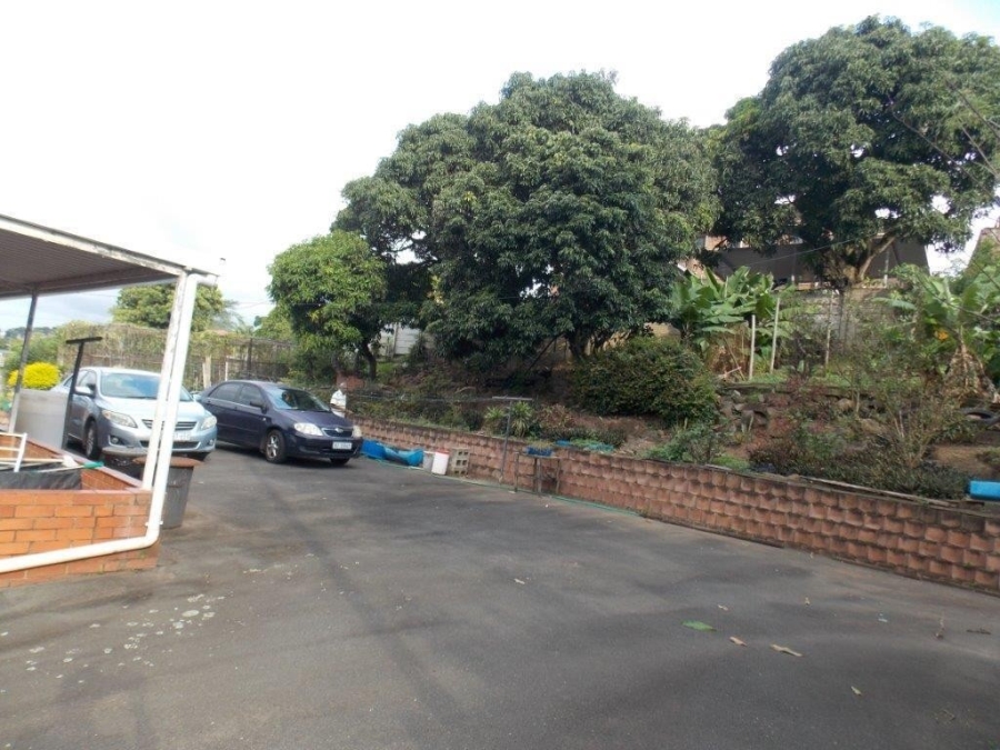 5 Bedroom Property for Sale in Kharwastan KwaZulu-Natal