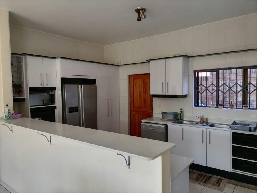 5 Bedroom Property for Sale in Malvern KwaZulu-Natal