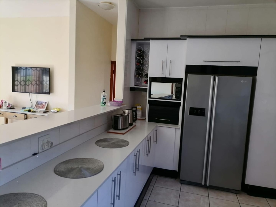 5 Bedroom Property for Sale in Malvern KwaZulu-Natal