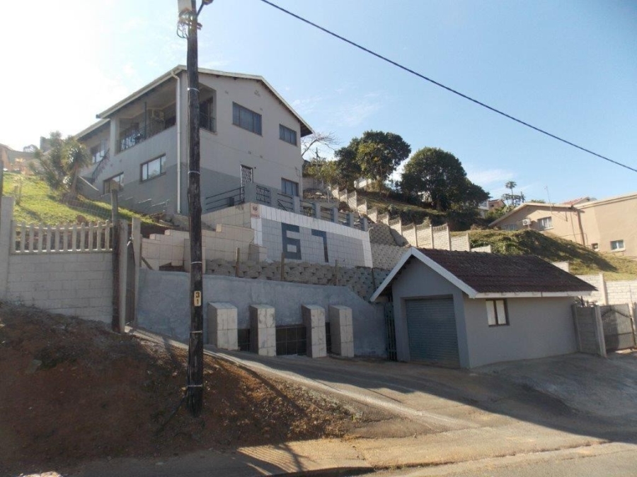 5 Bedroom Property for Sale in Kharwastan KwaZulu-Natal