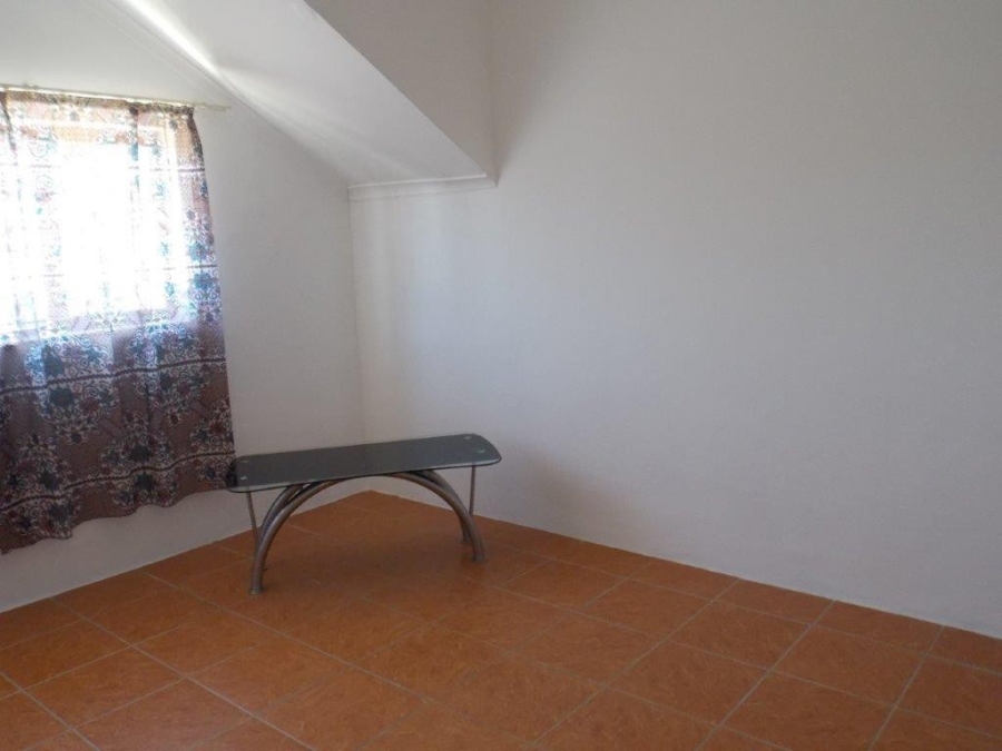 5 Bedroom Property for Sale in Kharwastan KwaZulu-Natal