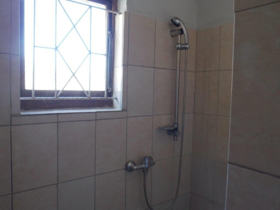5 Bedroom Property for Sale in Kharwastan KwaZulu-Natal