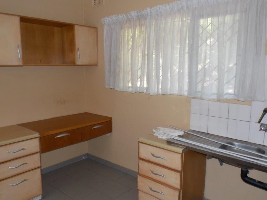 5 Bedroom Property for Sale in Kharwastan KwaZulu-Natal