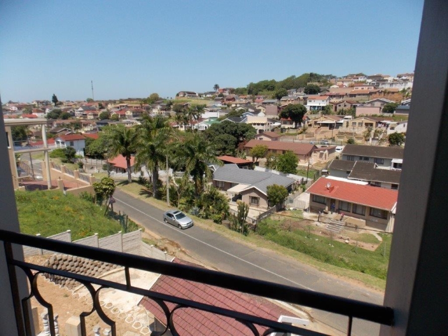 5 Bedroom Property for Sale in Kharwastan KwaZulu-Natal