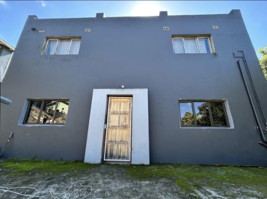 8 Bedroom Property for Sale in Bellair KwaZulu-Natal