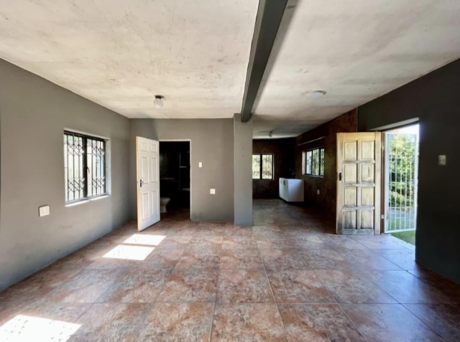 8 Bedroom Property for Sale in Bellair KwaZulu-Natal
