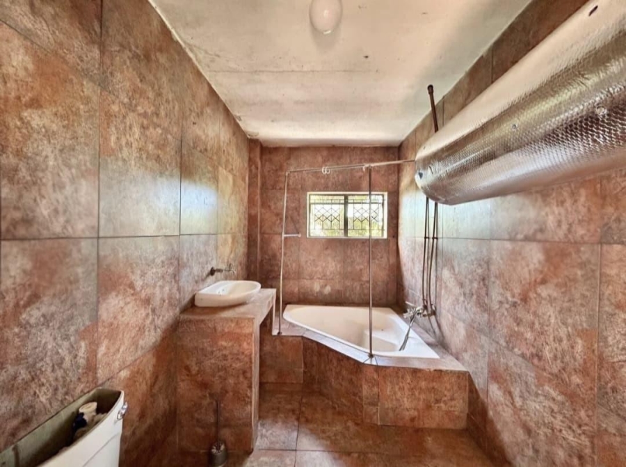 8 Bedroom Property for Sale in Bellair KwaZulu-Natal