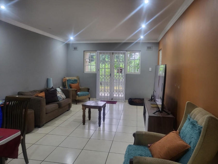 3 Bedroom Property for Sale in Queensburgh KwaZulu-Natal
