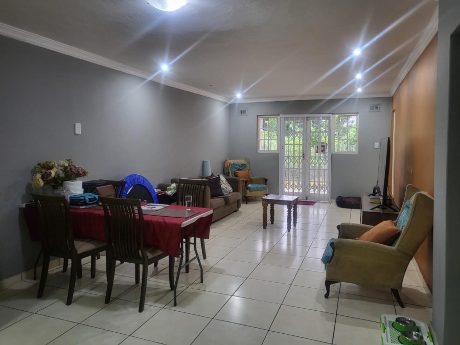 3 Bedroom Property for Sale in Queensburgh KwaZulu-Natal
