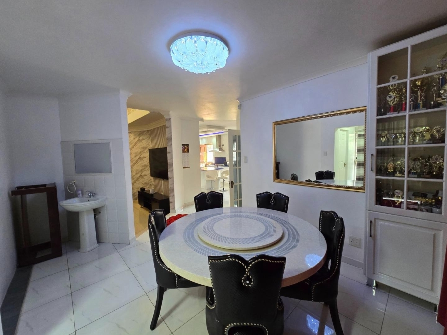 4 Bedroom Property for Sale in Escombe KwaZulu-Natal