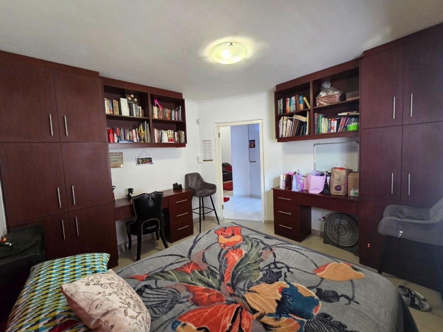 4 Bedroom Property for Sale in Escombe KwaZulu-Natal