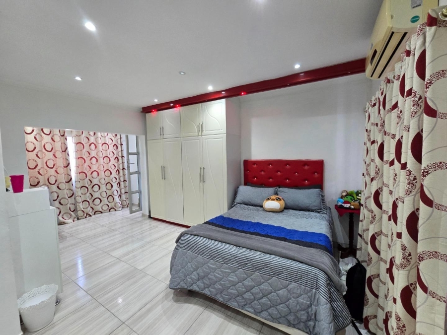 4 Bedroom Property for Sale in Escombe KwaZulu-Natal