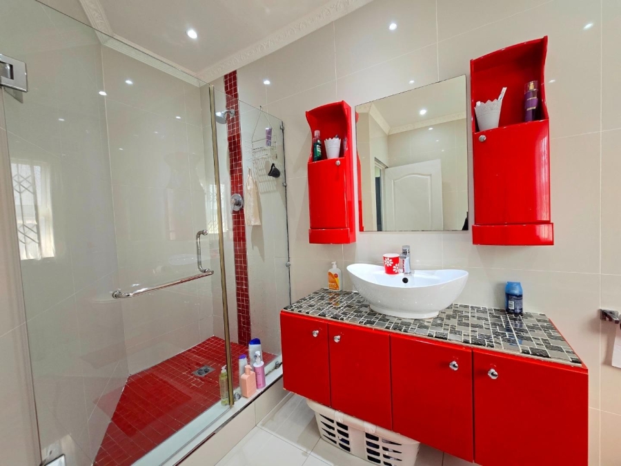 4 Bedroom Property for Sale in Escombe KwaZulu-Natal