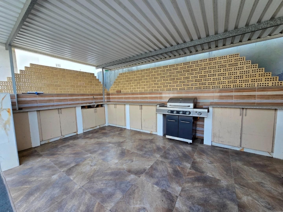 4 Bedroom Property for Sale in Escombe KwaZulu-Natal