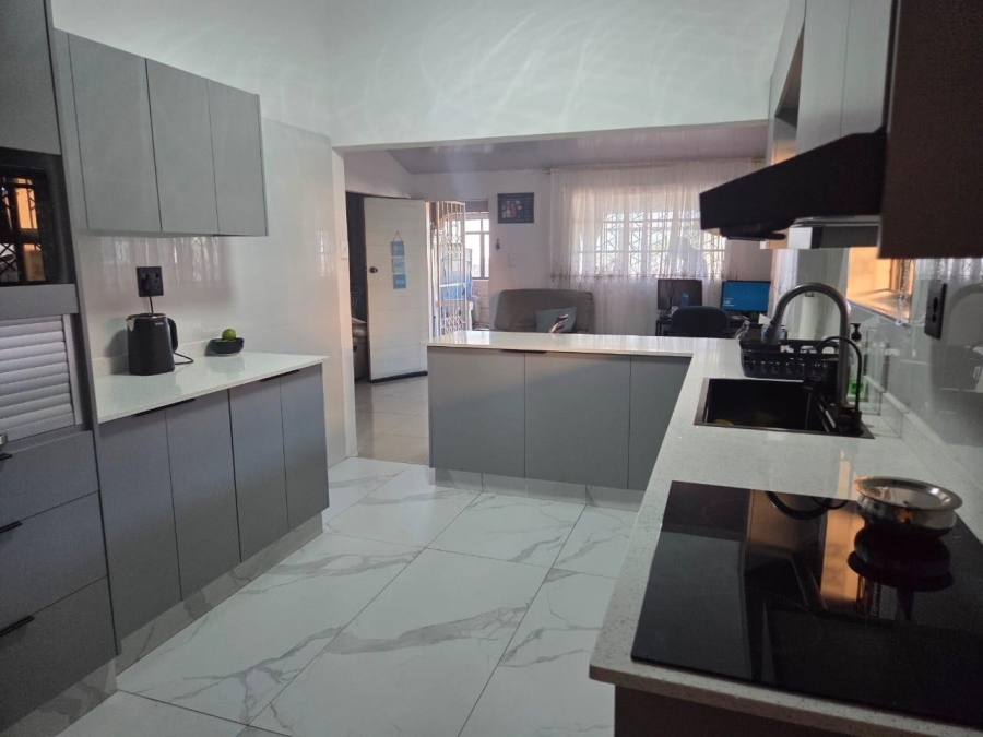 4 Bedroom Property for Sale in Shallcross KwaZulu-Natal