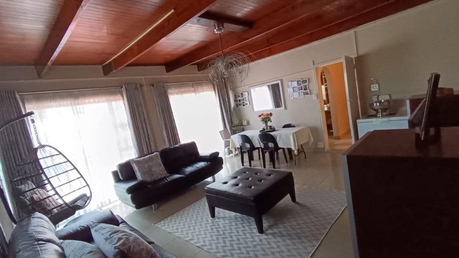 5 Bedroom Property for Sale in Silverglen KwaZulu-Natal