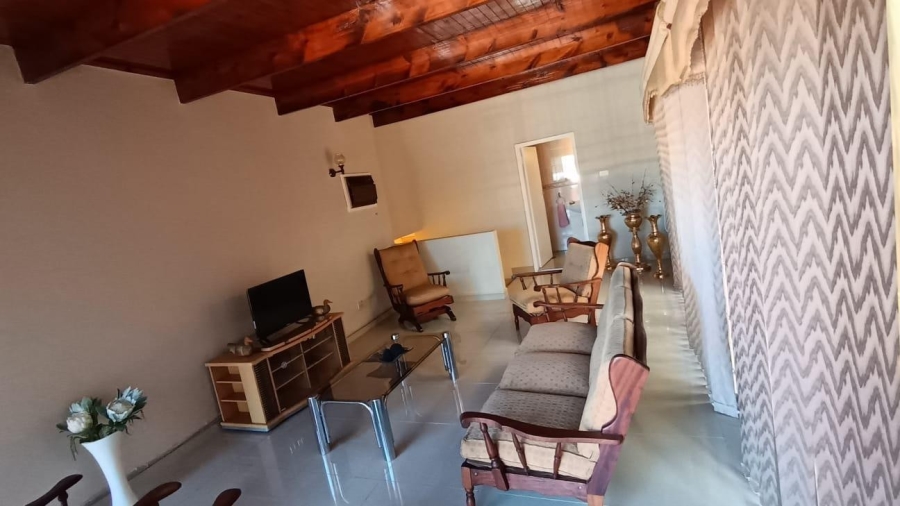 5 Bedroom Property for Sale in Silverglen KwaZulu-Natal
