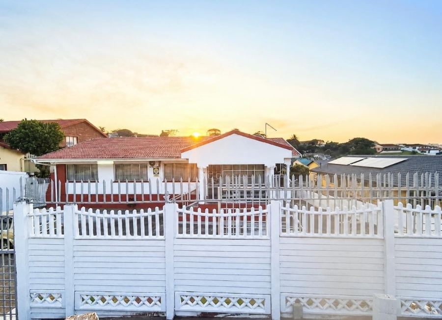 4 Bedroom Property for Sale in Kharwastan KwaZulu-Natal