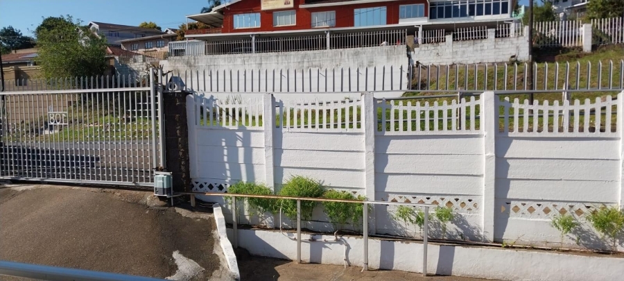 4 Bedroom Property for Sale in Kharwastan KwaZulu-Natal