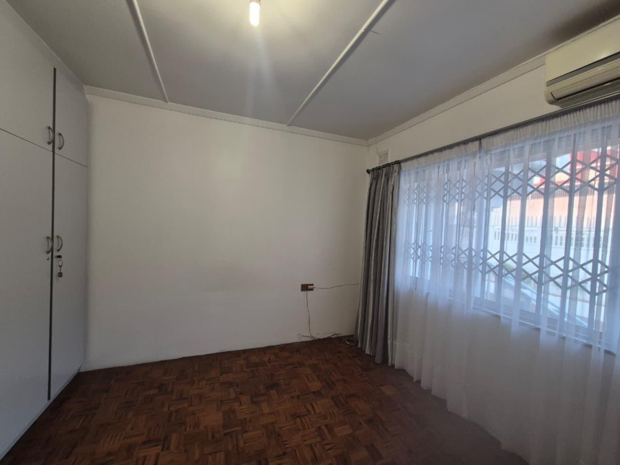 4 Bedroom Property for Sale in Kharwastan KwaZulu-Natal