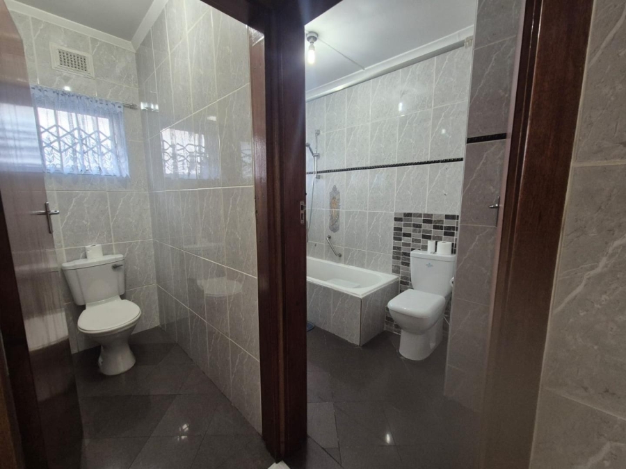 4 Bedroom Property for Sale in Kharwastan KwaZulu-Natal