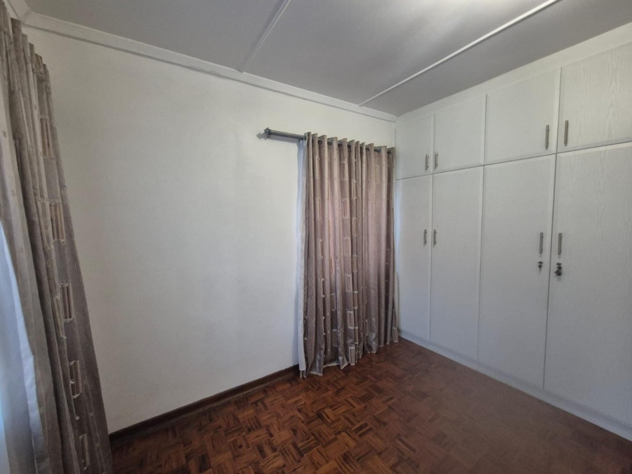 4 Bedroom Property for Sale in Kharwastan KwaZulu-Natal