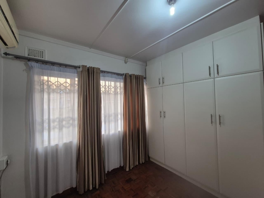 4 Bedroom Property for Sale in Kharwastan KwaZulu-Natal