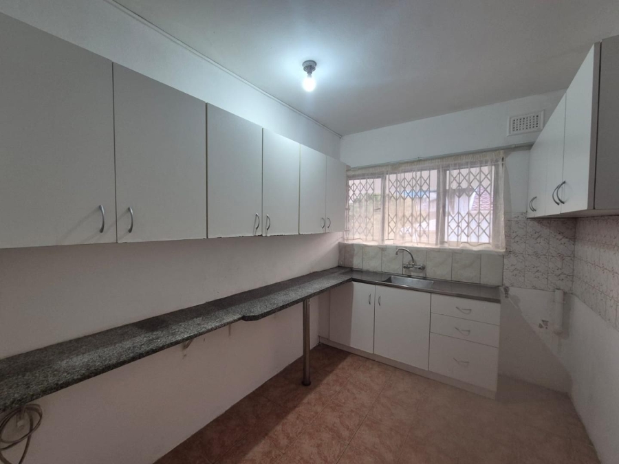 4 Bedroom Property for Sale in Kharwastan KwaZulu-Natal
