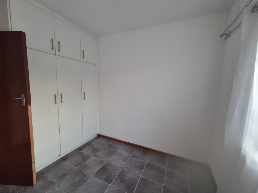 4 Bedroom Property for Sale in Kharwastan KwaZulu-Natal