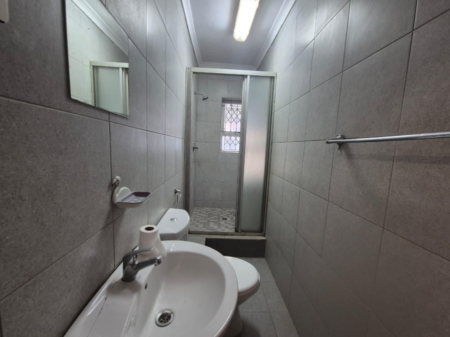 4 Bedroom Property for Sale in Kharwastan KwaZulu-Natal