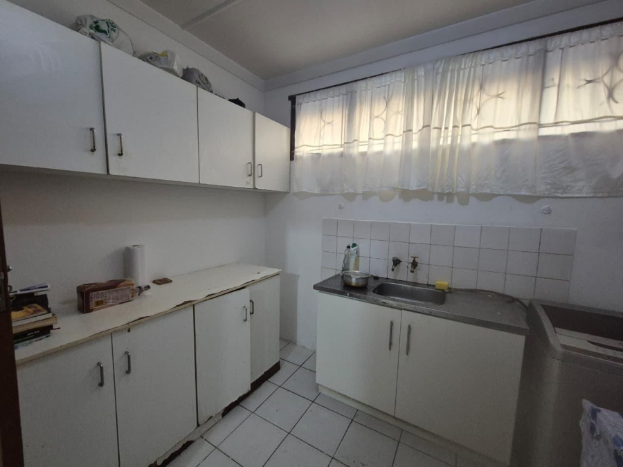4 Bedroom Property for Sale in Kharwastan KwaZulu-Natal