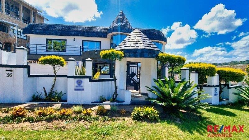 6 Bedroom Property for Sale in Umhlatuzana KwaZulu-Natal