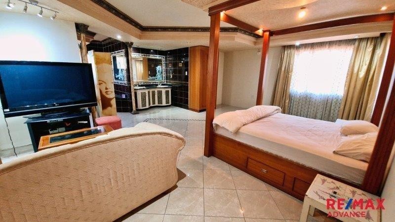6 Bedroom Property for Sale in Umhlatuzana KwaZulu-Natal