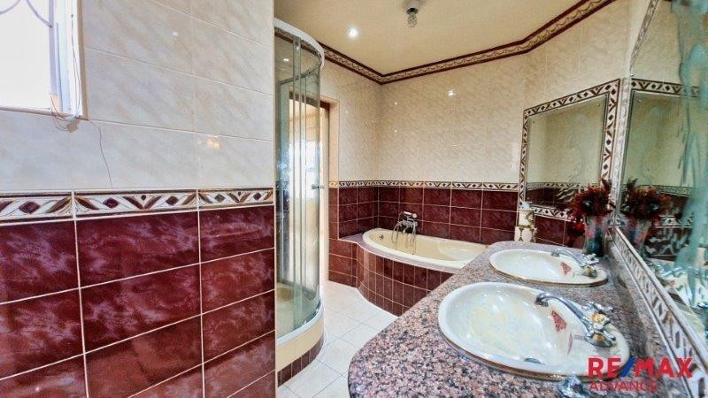 6 Bedroom Property for Sale in Umhlatuzana KwaZulu-Natal