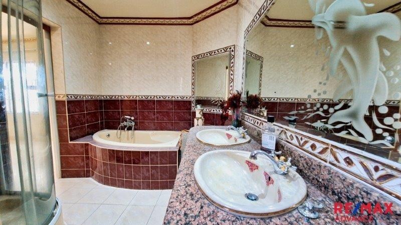 6 Bedroom Property for Sale in Umhlatuzana KwaZulu-Natal