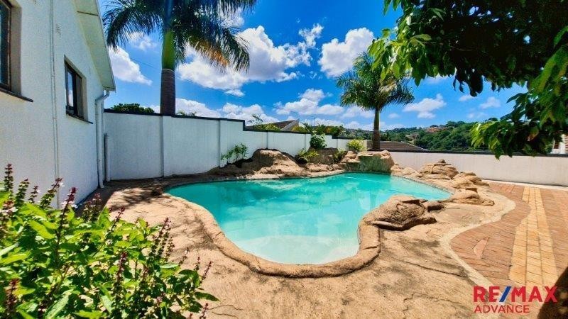 6 Bedroom Property for Sale in Umhlatuzana KwaZulu-Natal